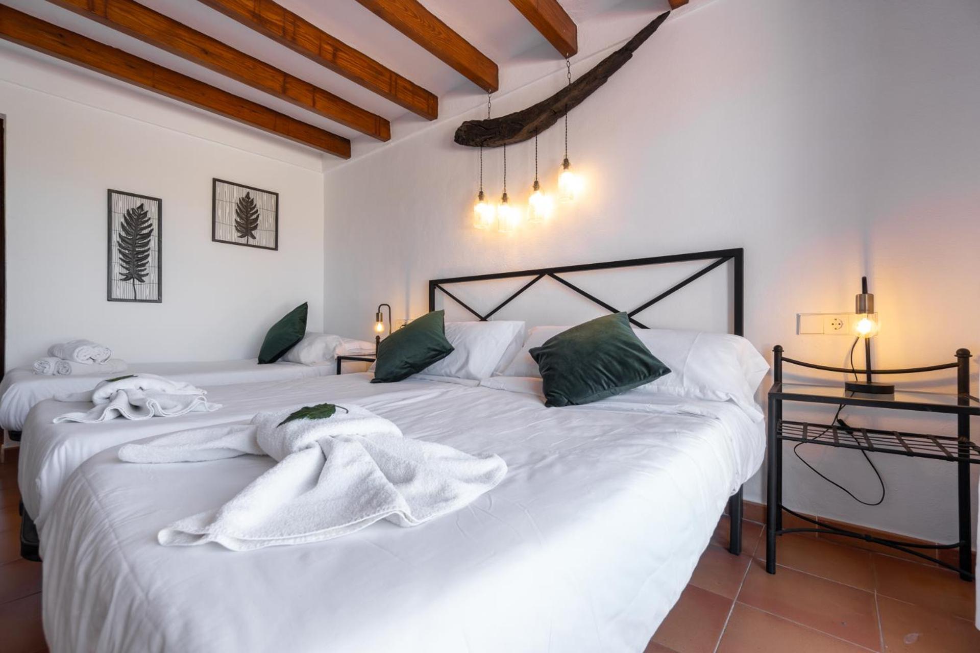 Hostal Restaurante Pou Des Lleo Сан Карлос Стая снимка